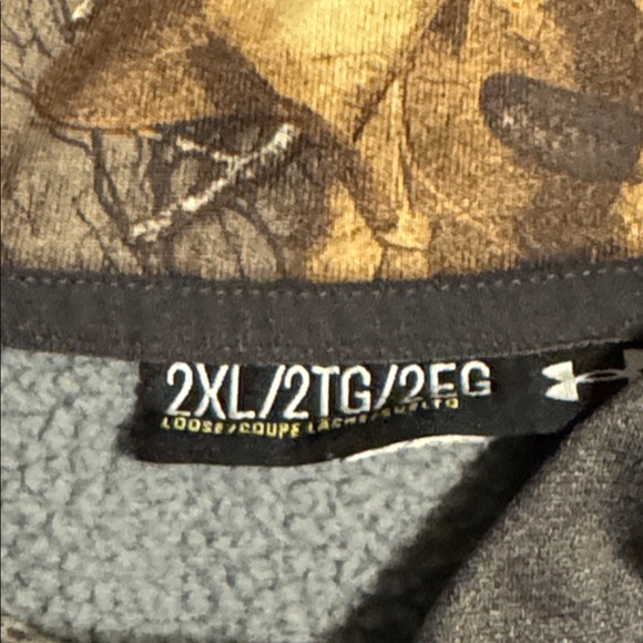 Under Armour Charcoal Hoodie with Camo Details-size 2XL - Picture 6 of 10